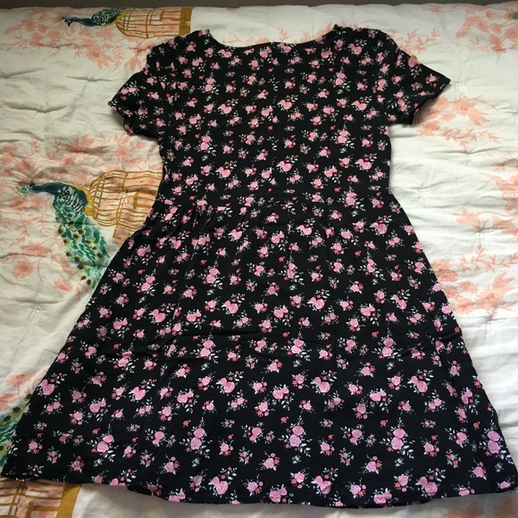Floral Short Sleeve Dress - Picture 2 of 3